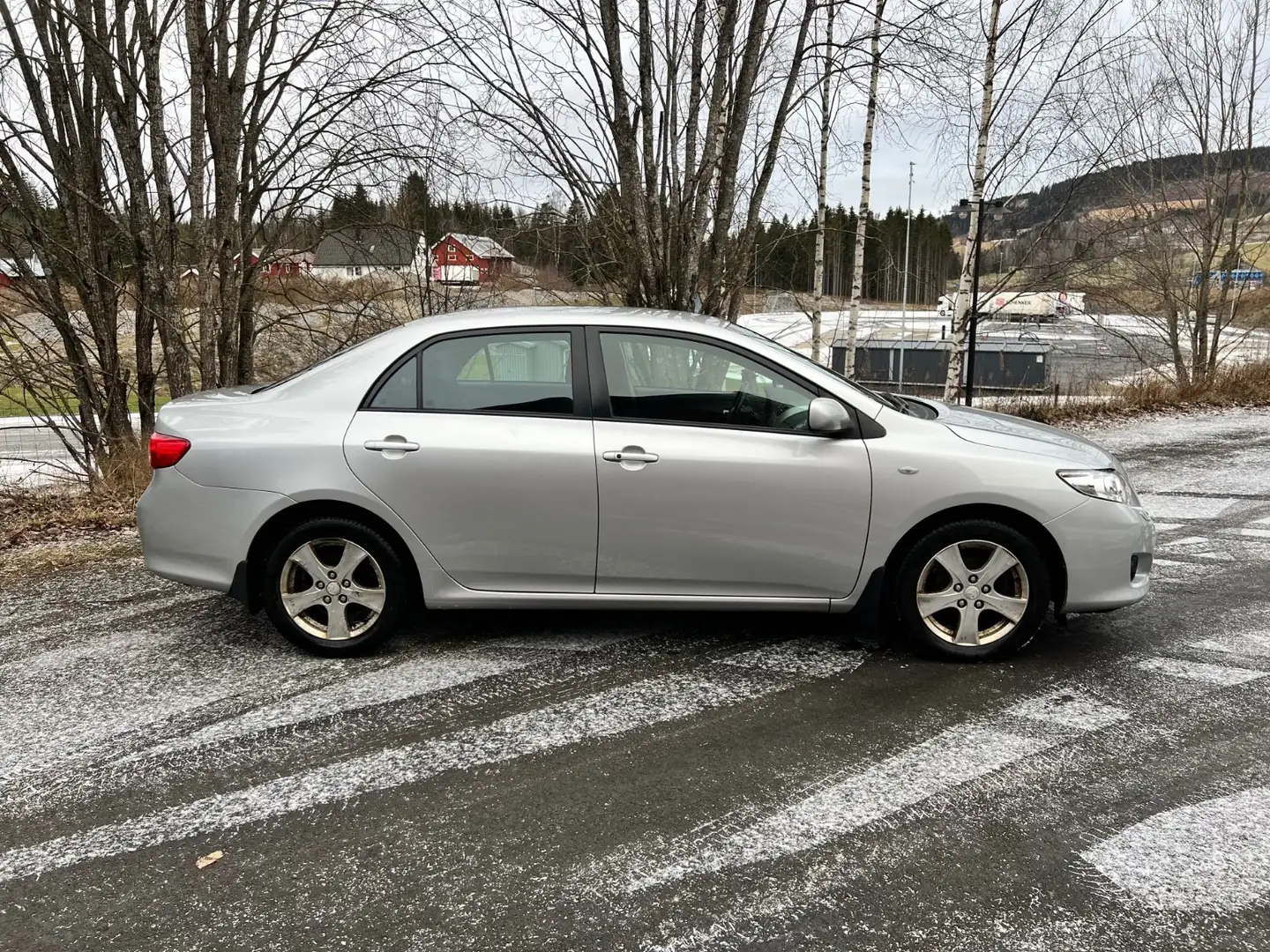 Toyota Corolla année 2009 - 1