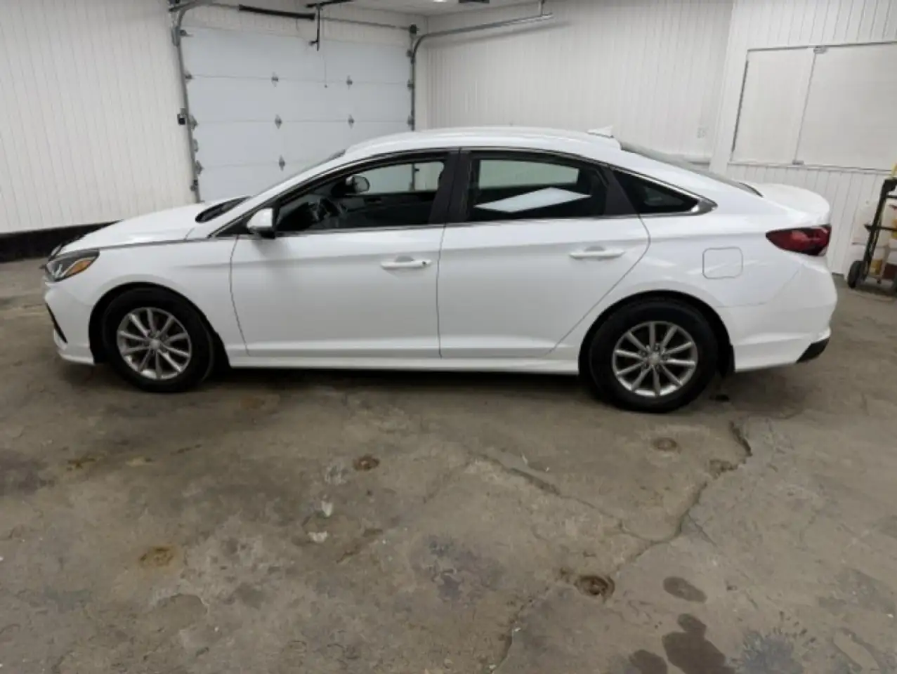 Hyundai SONATA снимка Hyundai SONATA