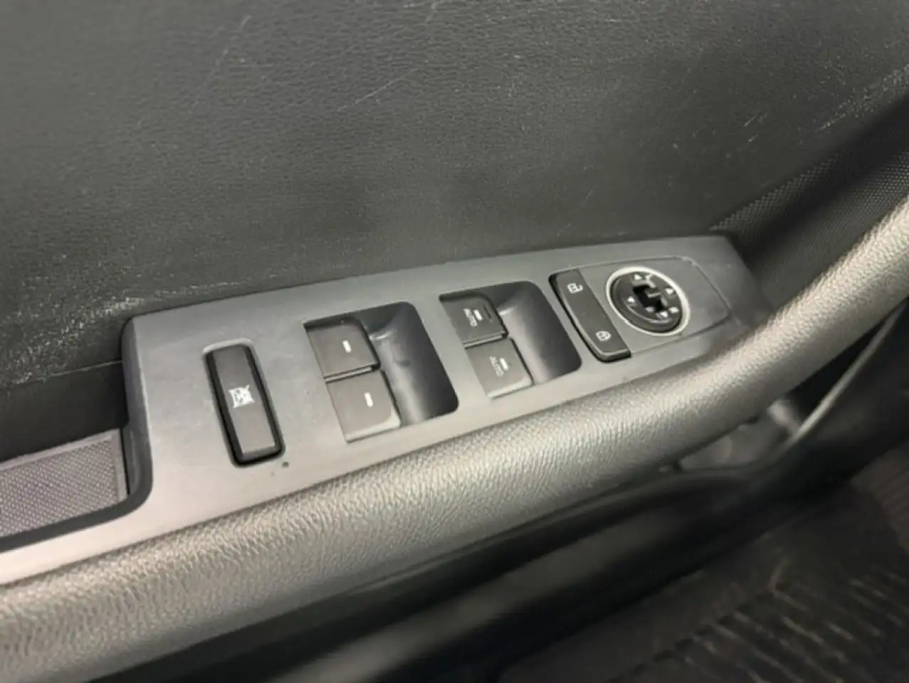 Hyundai SONATA снимка Hyundai SONATA