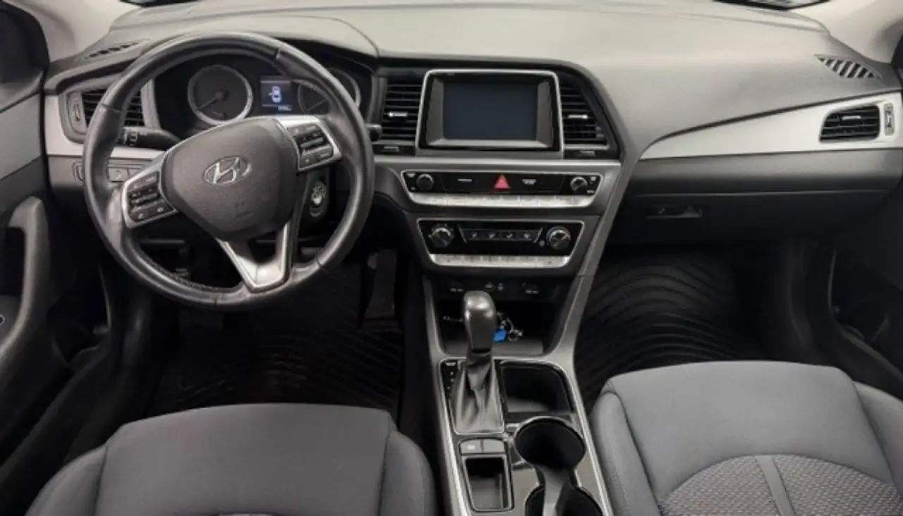Hyundai SONATA снимка Hyundai SONATA