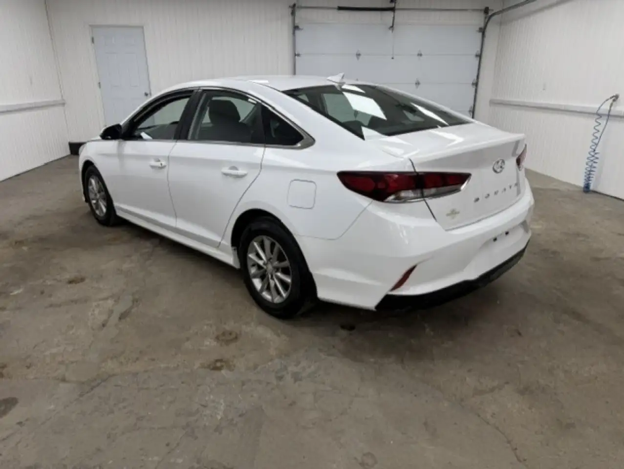 Hyundai SONATA снимка Hyundai SONATA