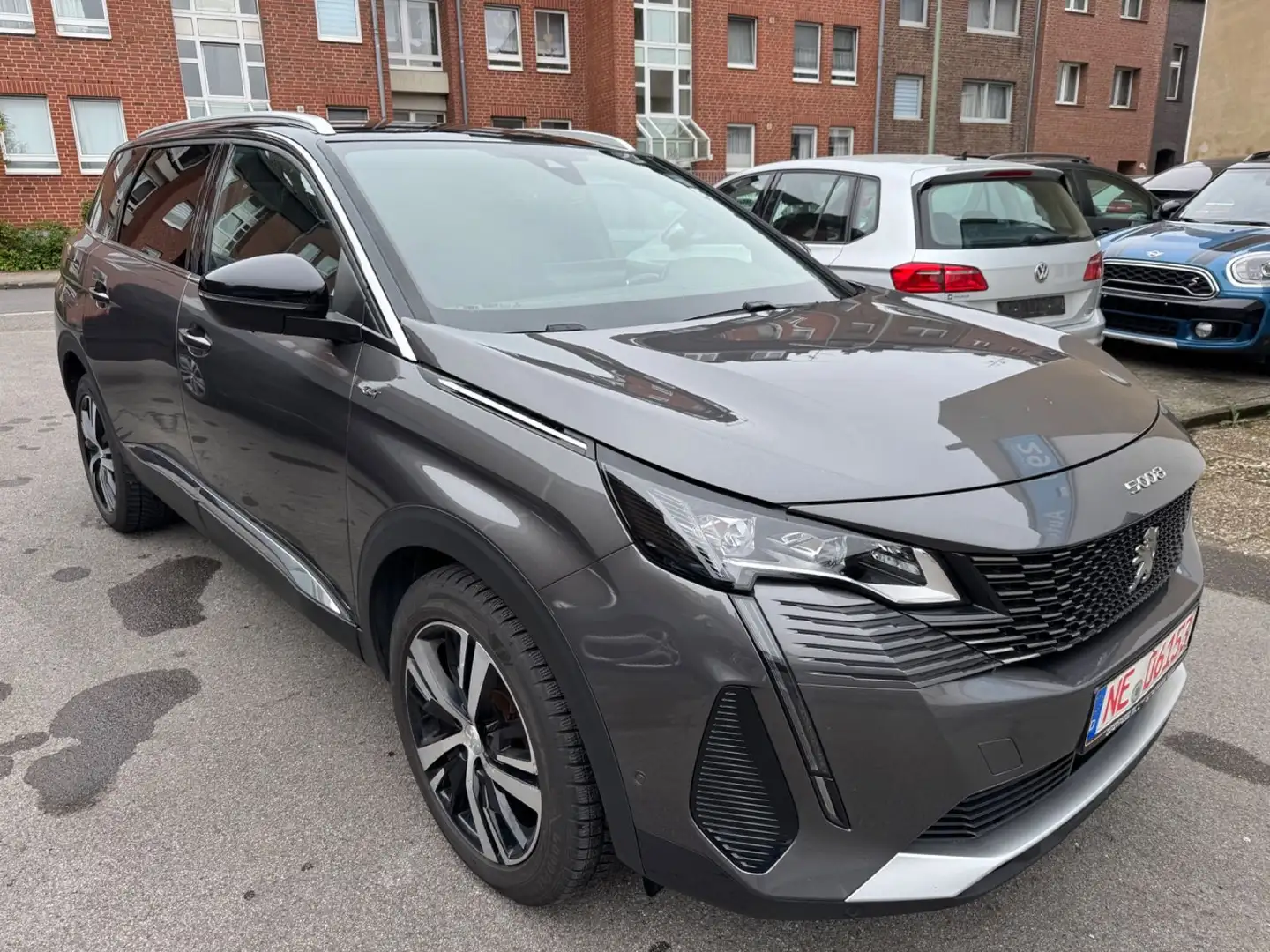 Peugeot 5008 BlueHDi  GT Line-LED-360 Kam-7 Sitze Grau - 2