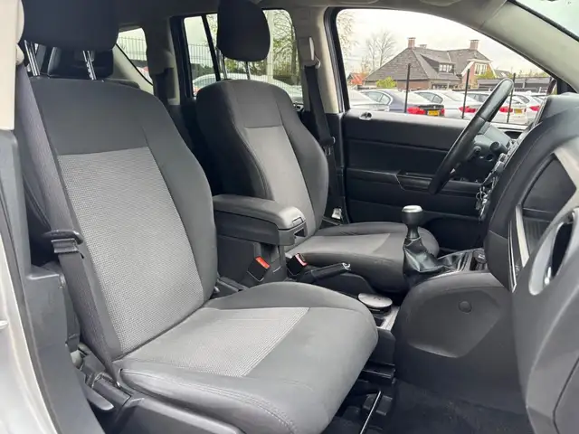 Jeep Compass view 11