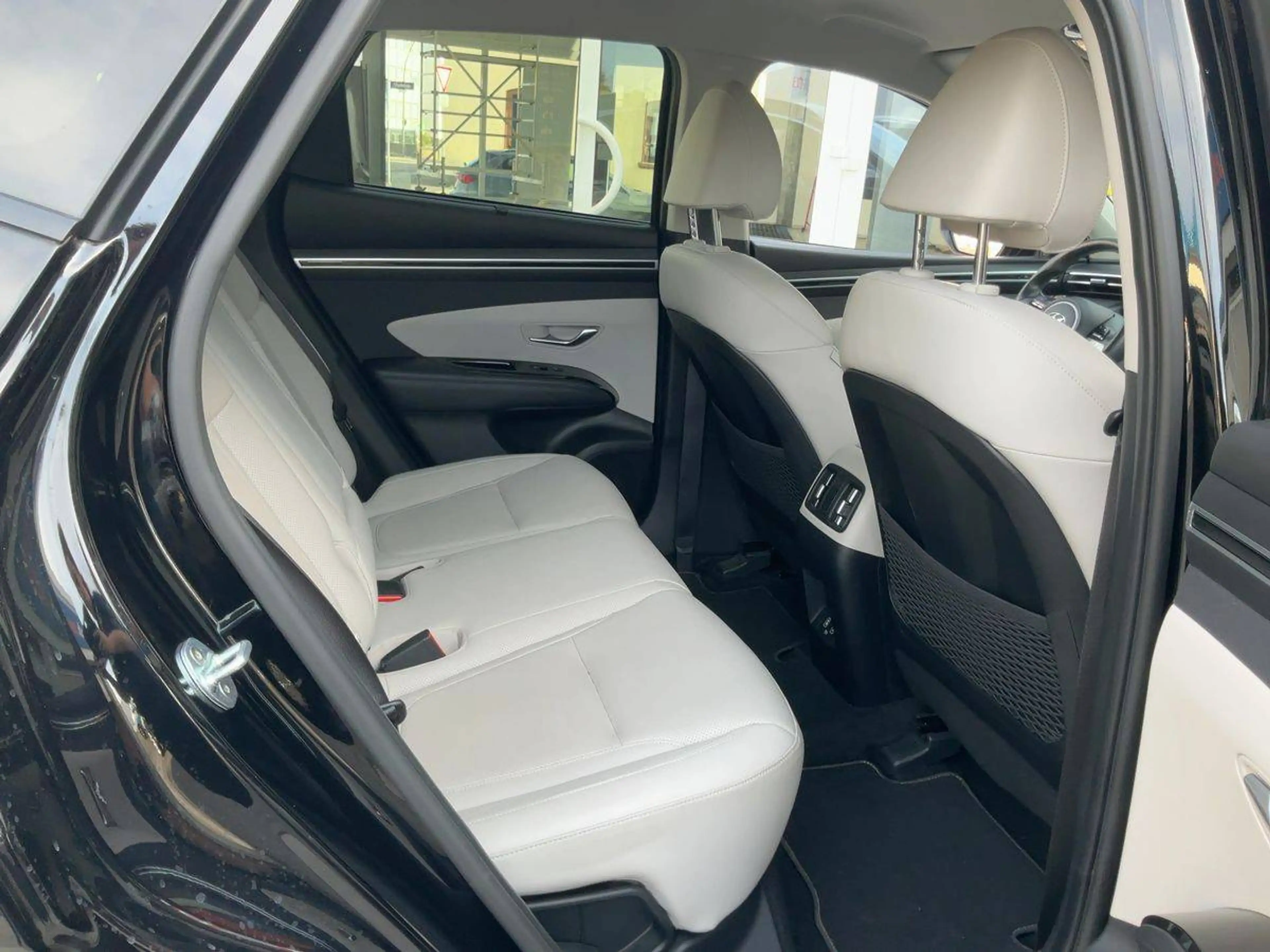 Hyundai TUCSON Prime Plug-In Hybrid 4WD — photo 10
