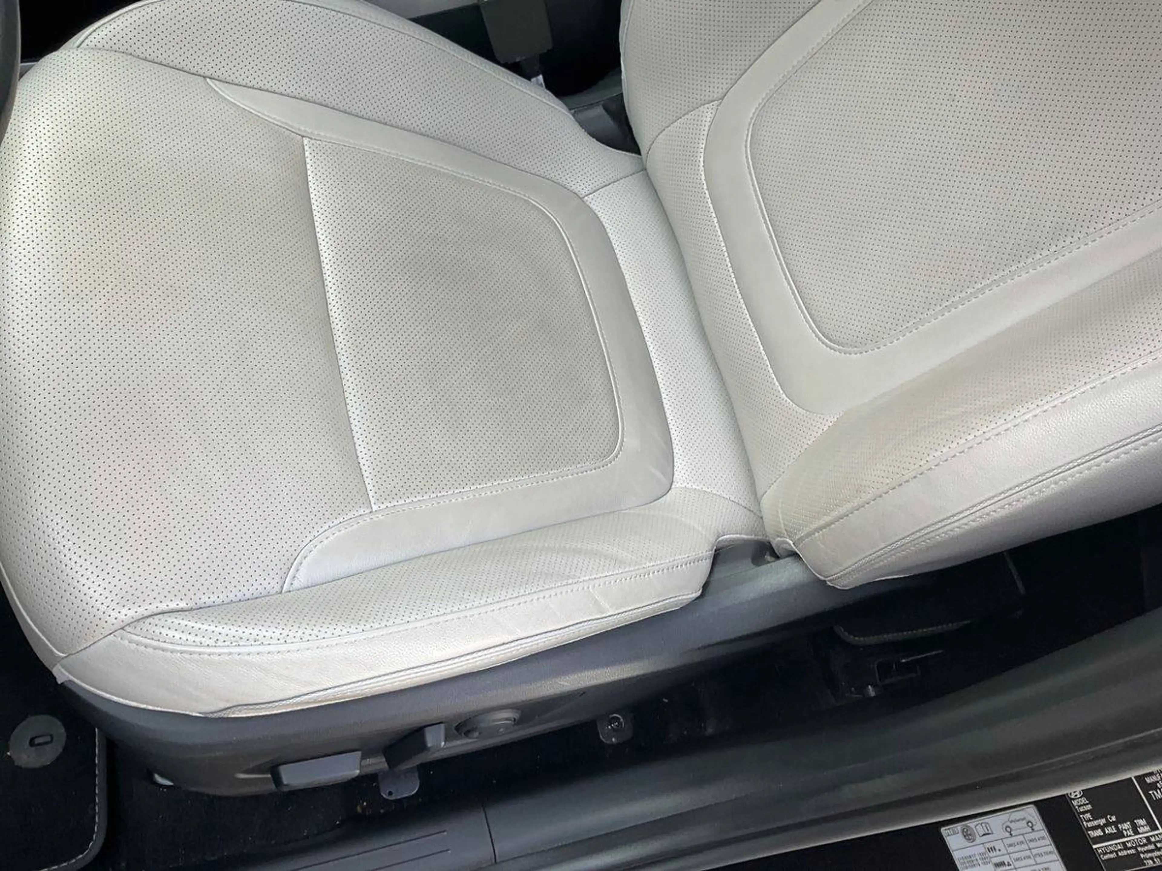 Hyundai TUCSON Prime Plug-In Hybrid 4WD — photo 14