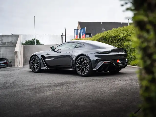 Aston Martin Vantage view 13