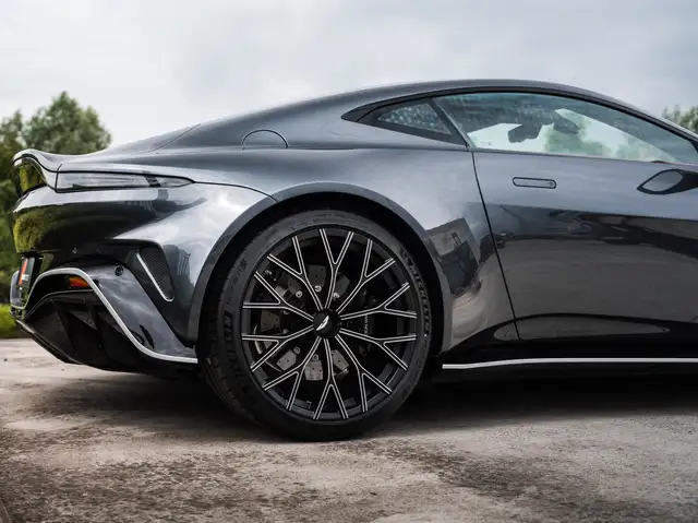 Aston Martin Vantage view 6