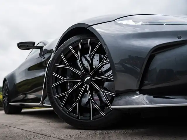 Aston Martin Vantage view 4