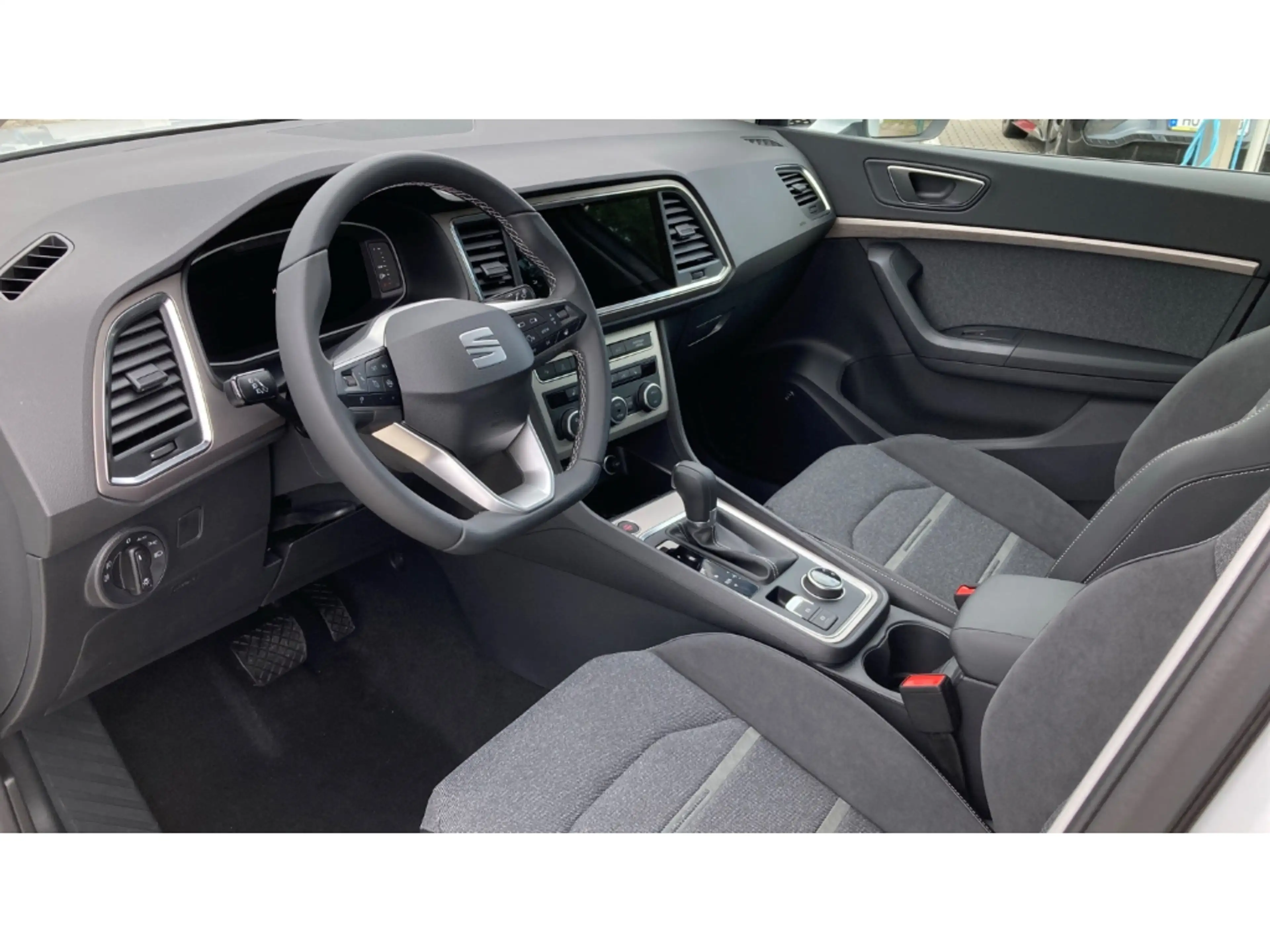 SEAT Ateca 1.5 TSI DSG Xperience BEATS+NAVI+ACC+SHZ — photo 9