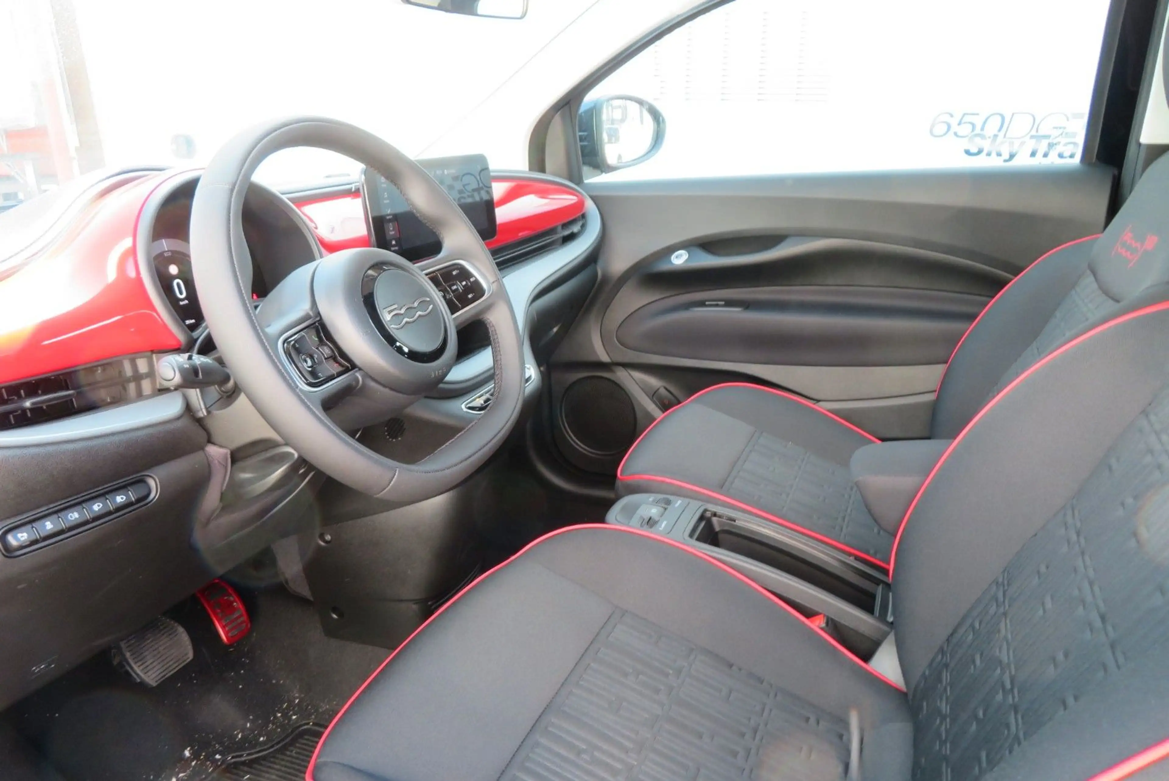 Fiat 500e Cabrio RED 42 kWh 118PS — photo 8