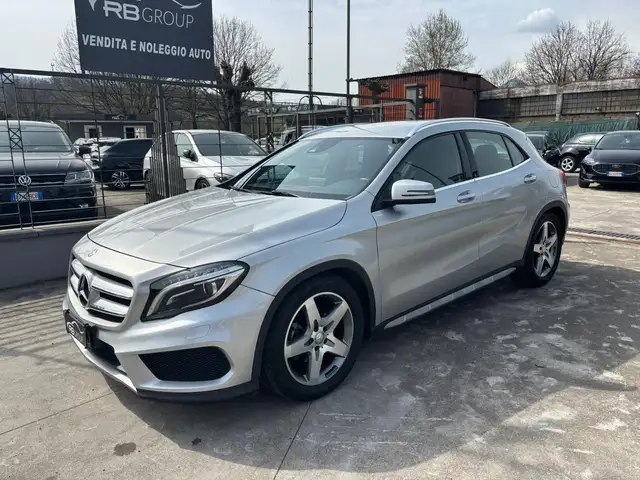 Mercedes-Benz GLA 200 GLA-X156 2014 d (cdi) Premium auto