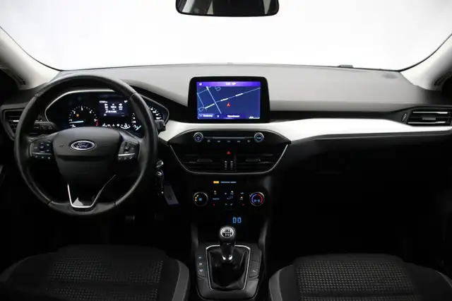 Ford Focus view 2