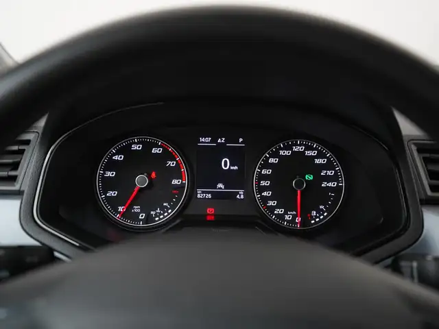 Seat Arona view 9