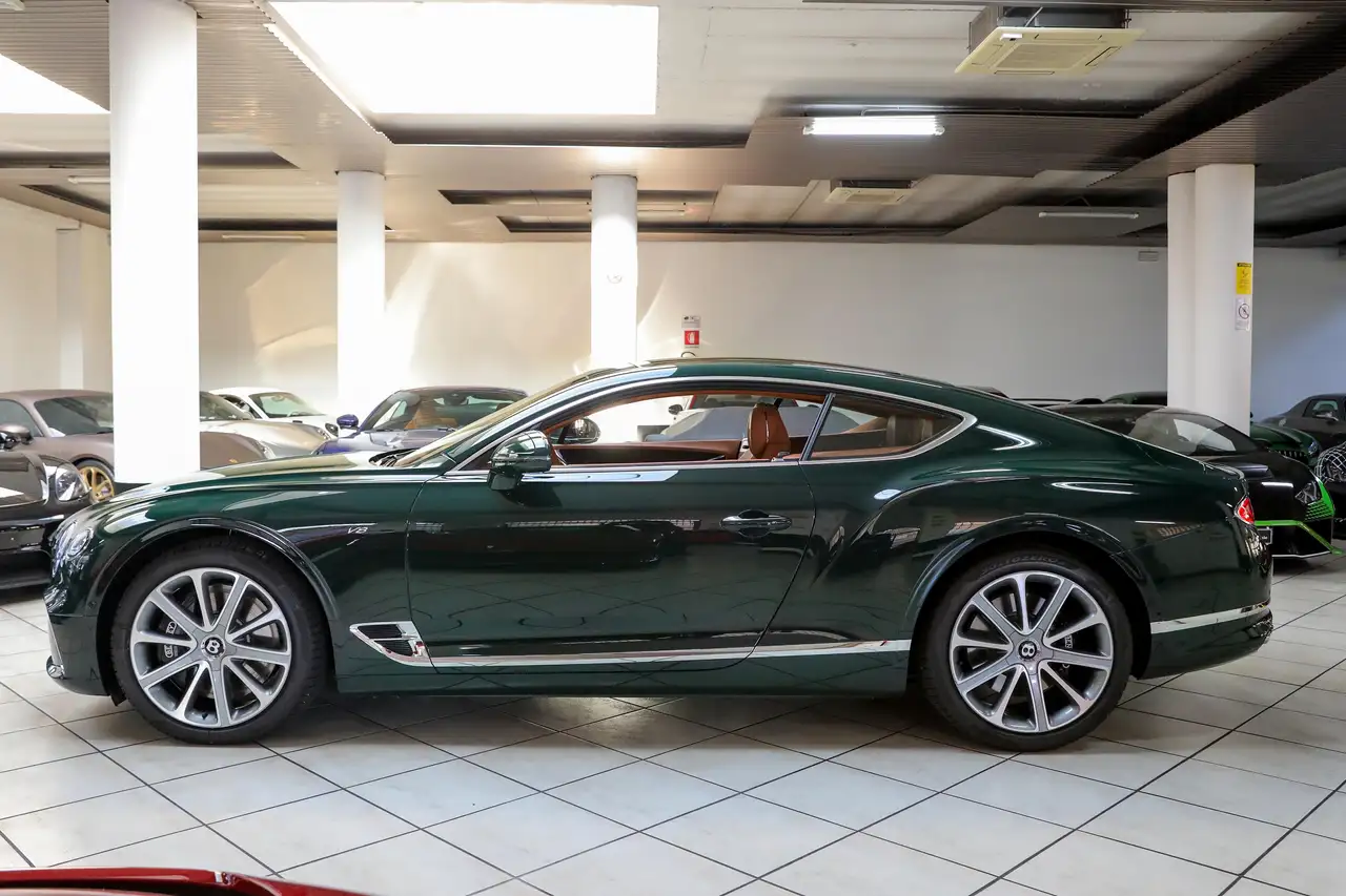 Bentley Continental 2021