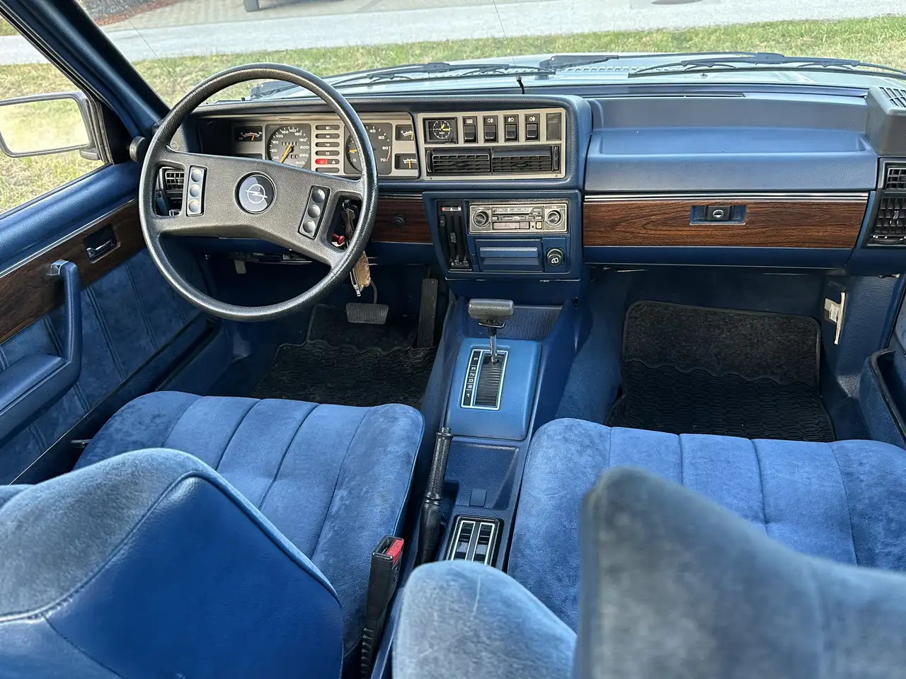 Opel Senator, foto 9
