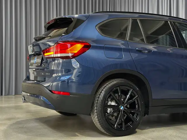 BMW X1 view 9