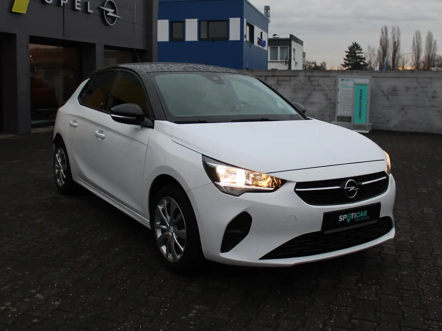 Opel Corsa-e e Edition Weiß - 2