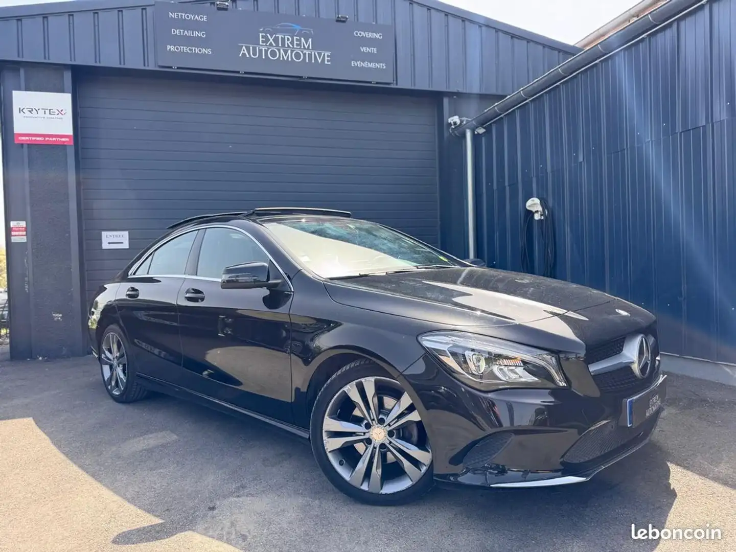 Mercedes-Benz CLA 200 Classe Mercedes 200 2.2 cdi 136ch sensation Zwart - 2