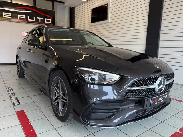 Mercedes-Benz C-Class view 4