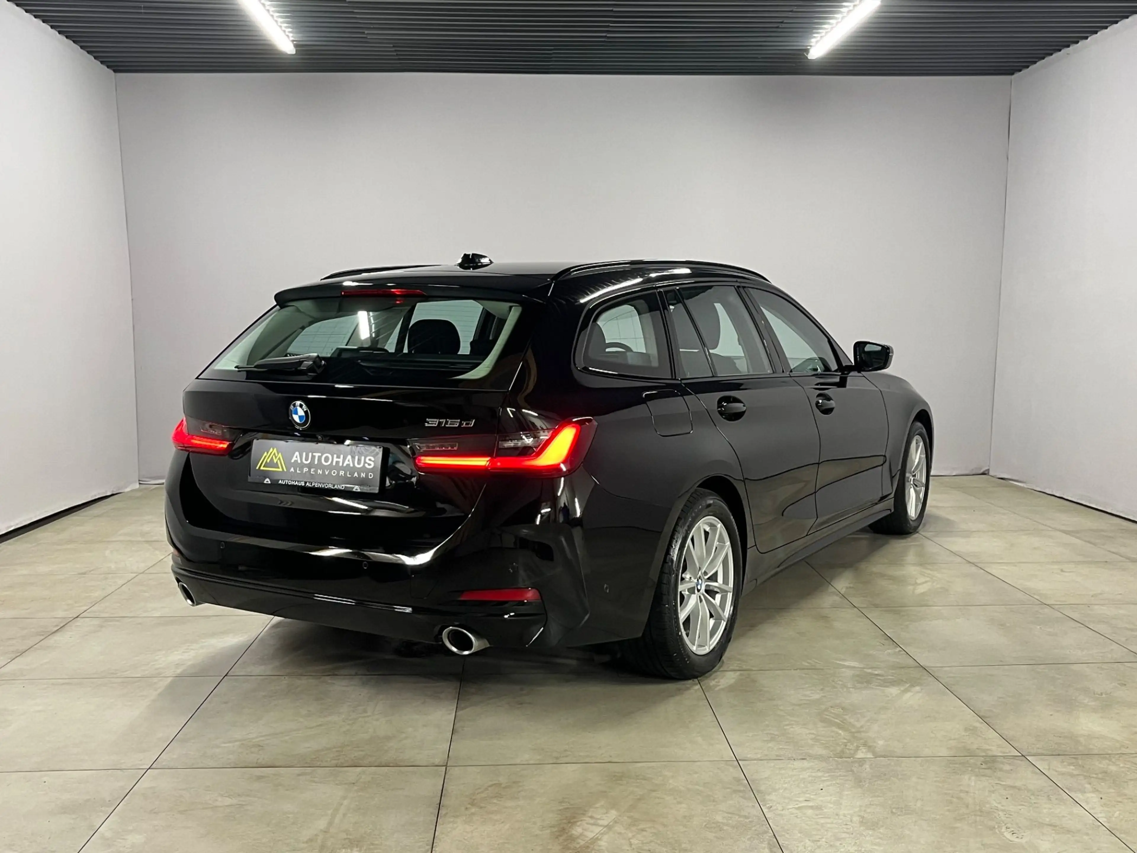 BMW 316 d 48 V Touring Aut. ***Live Cockpit | LED*** — photo 11