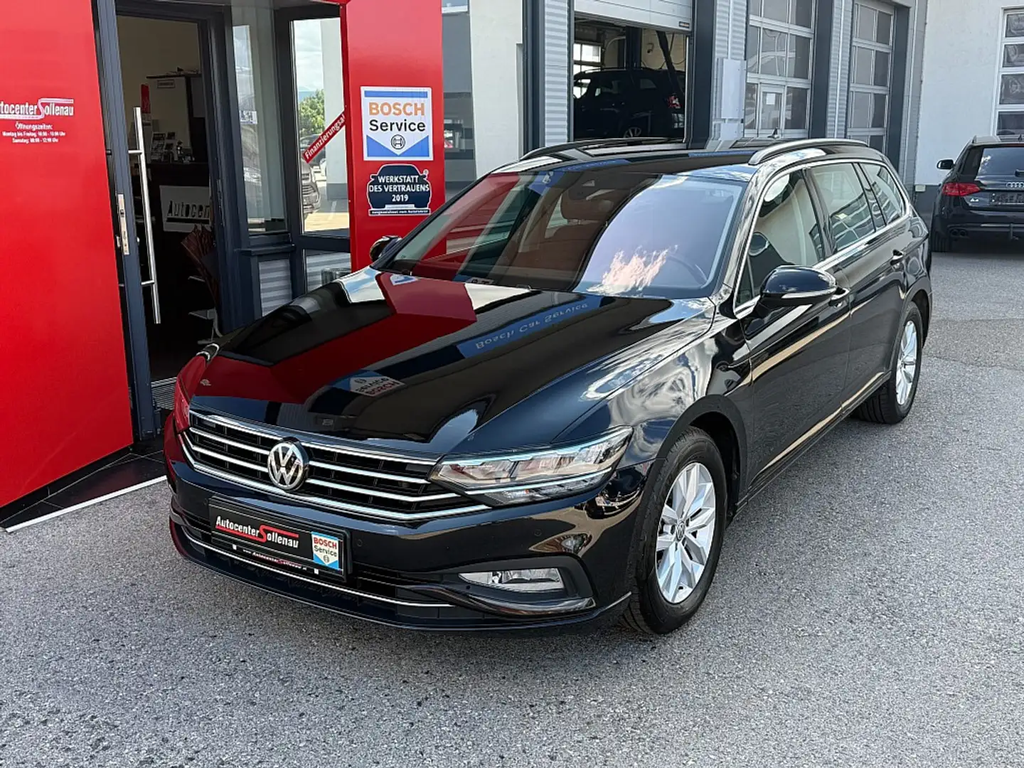 Volkswagen Passat Variant Business 1,5 TSI Schwarz - 2