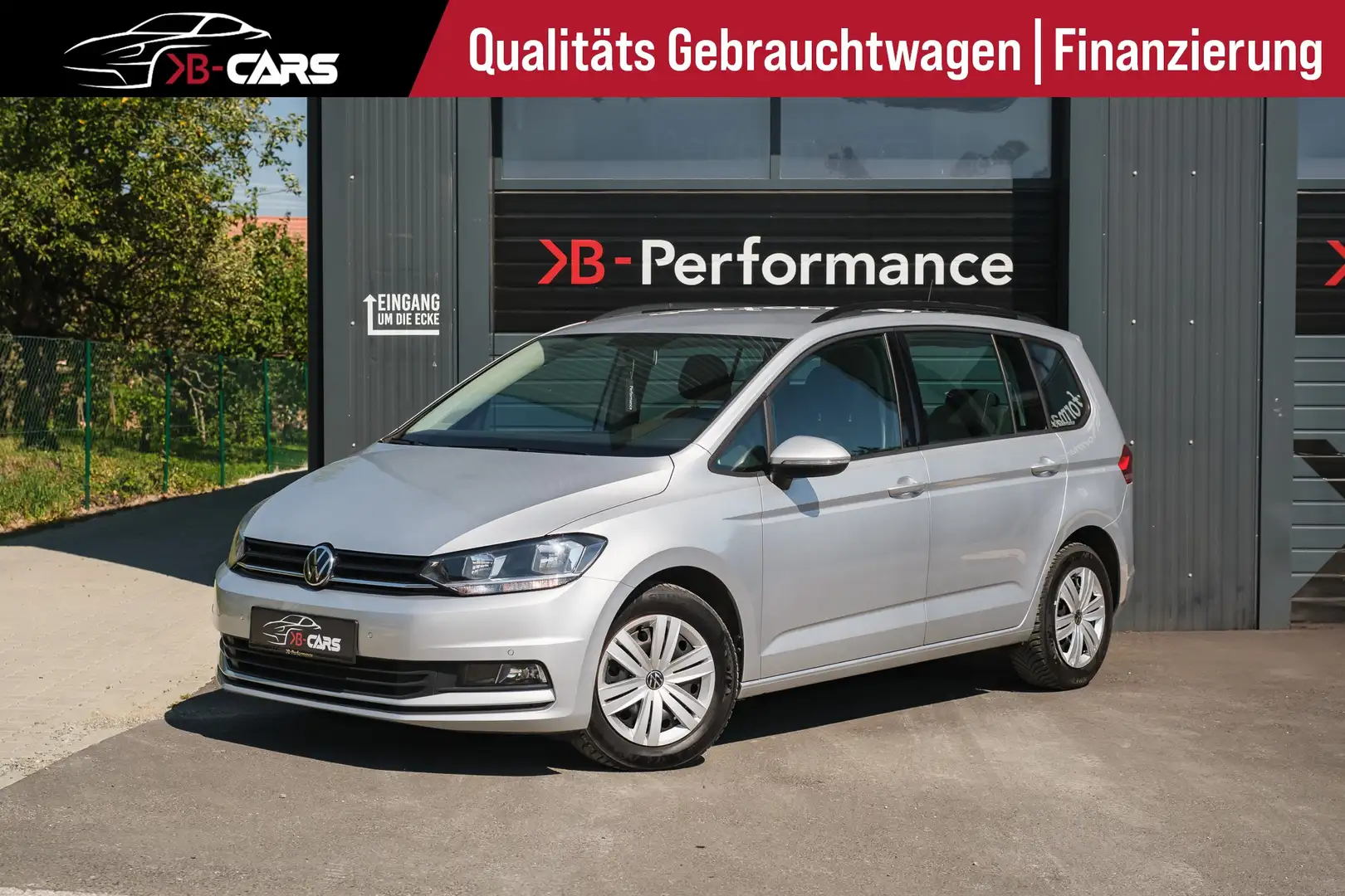 Volkswagen Touran Touran 2,0 SCR TDI DSG/PDC/COMPOSITION AUDIO/KLIMA Silber - 1