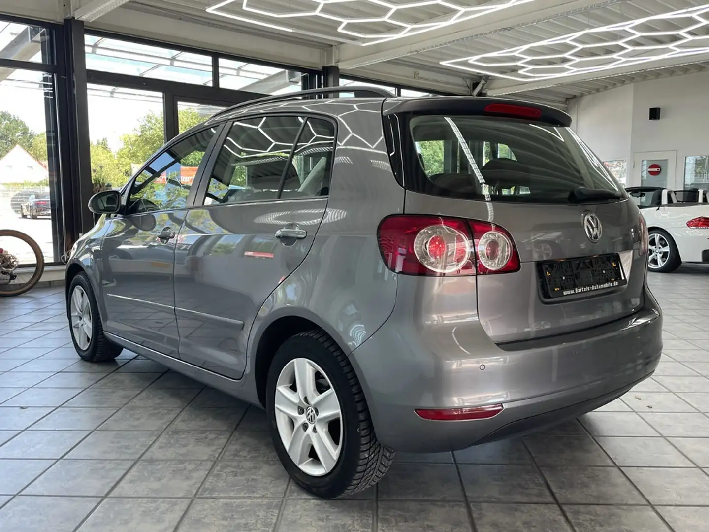 Volkswagen Golf Plus 1.4 Comfortline, Klima erst 80 tkm ! Grau - 2