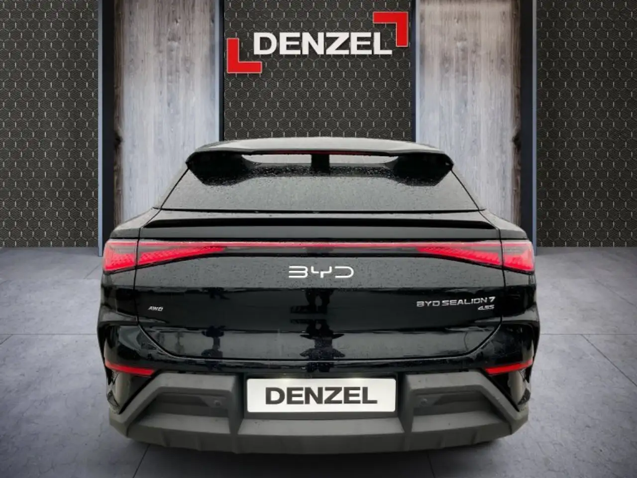 BYD SEALION 7