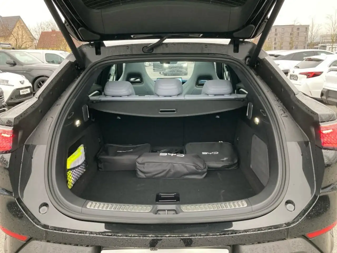 BYD SEALION 7