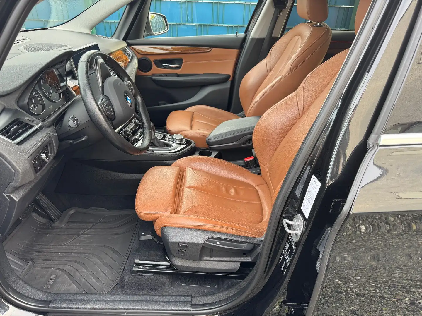 BMW 218 i ,Aut., Gran Tourer,Luxyury,Leder,Navi,Head- Schwarz - 2