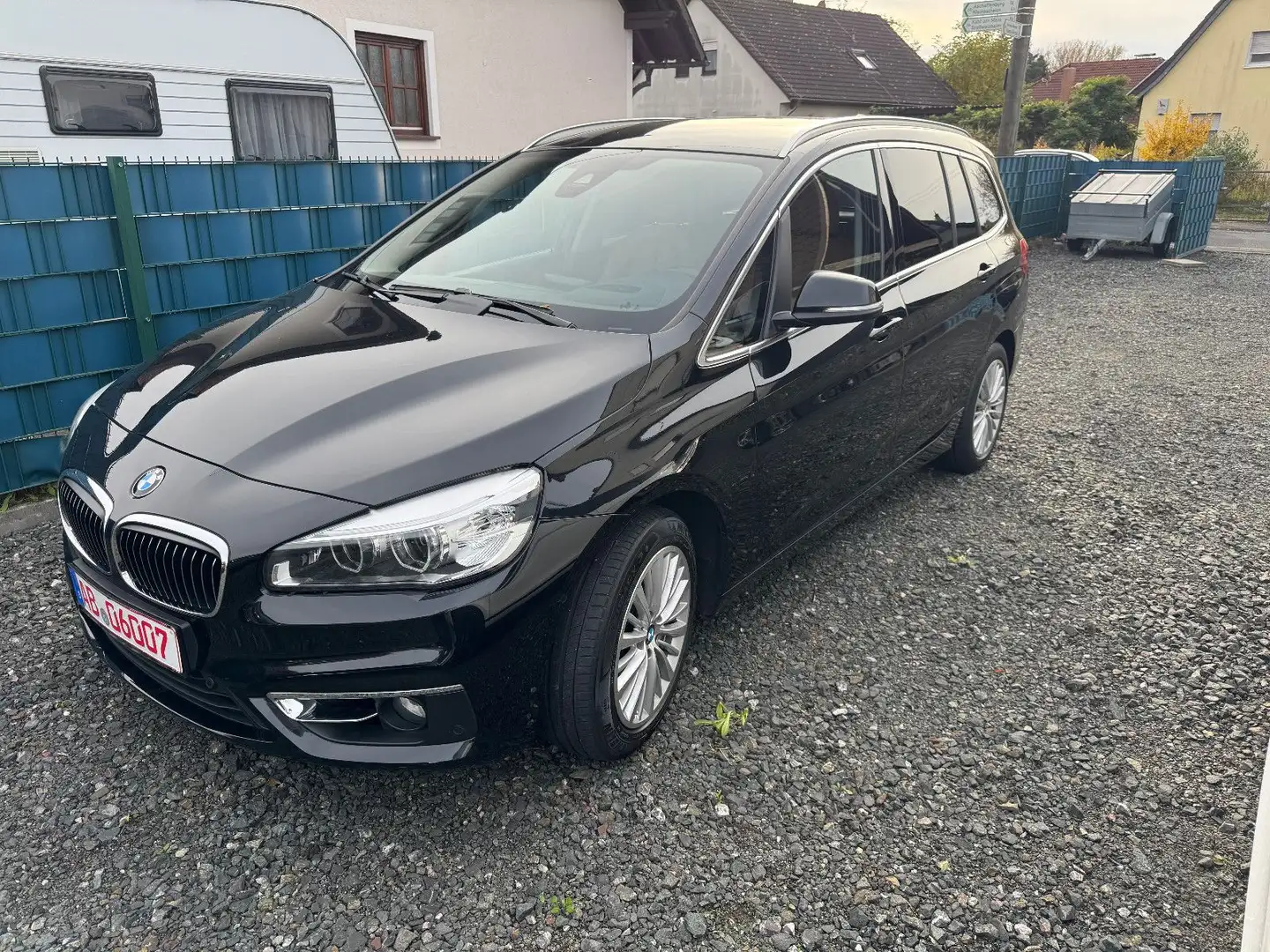 BMW 218 i ,Aut., Gran Tourer,Luxyury,Leder,Navi,Head- Schwarz - 1