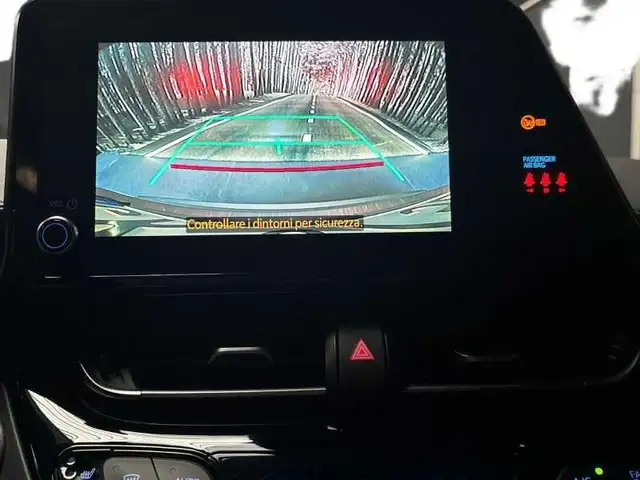 Toyota C-HR view 17