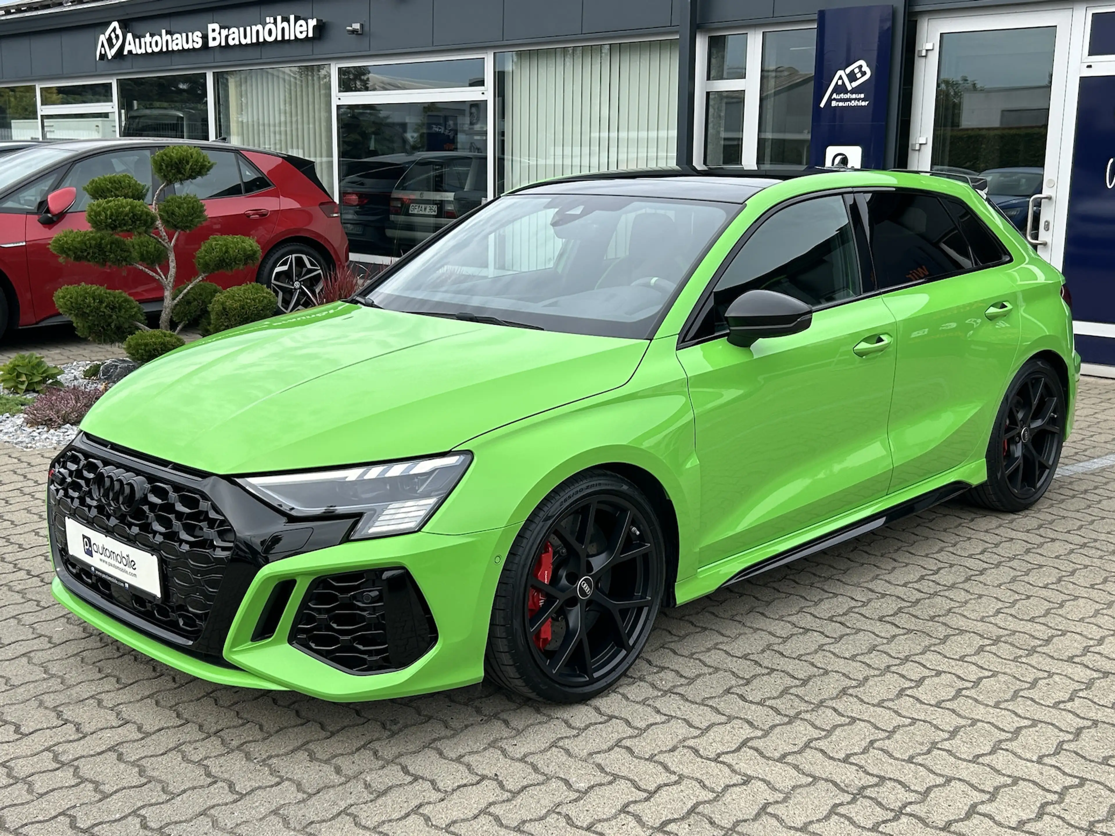 Audi RS3 2.5TFSI S Tronic quattro*PANO*B&O*RS-DYNAMIC — photo 3