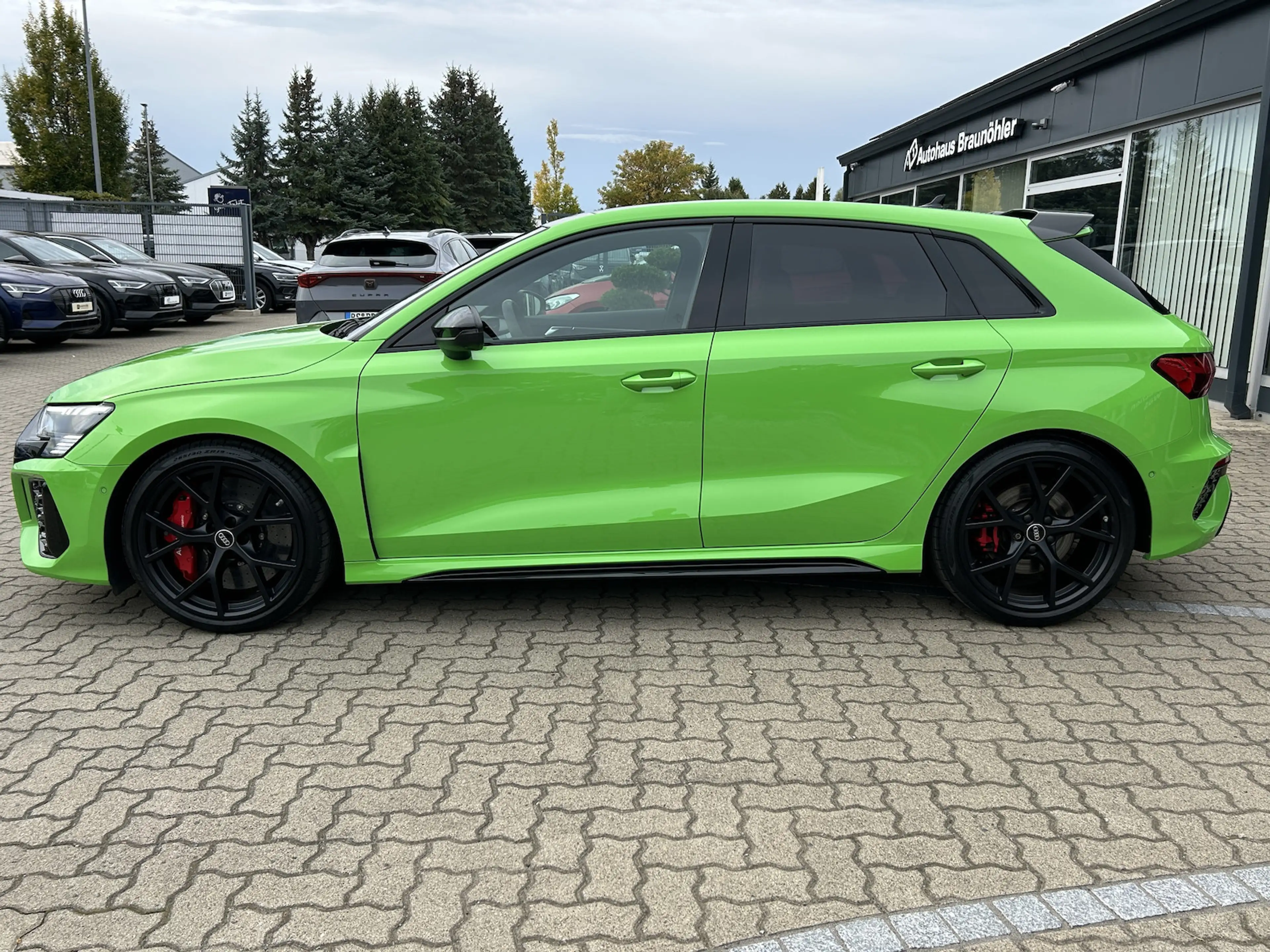 Audi RS3 2.5TFSI S Tronic quattro*PANO*B&O*RS-DYNAMIC — photo 4