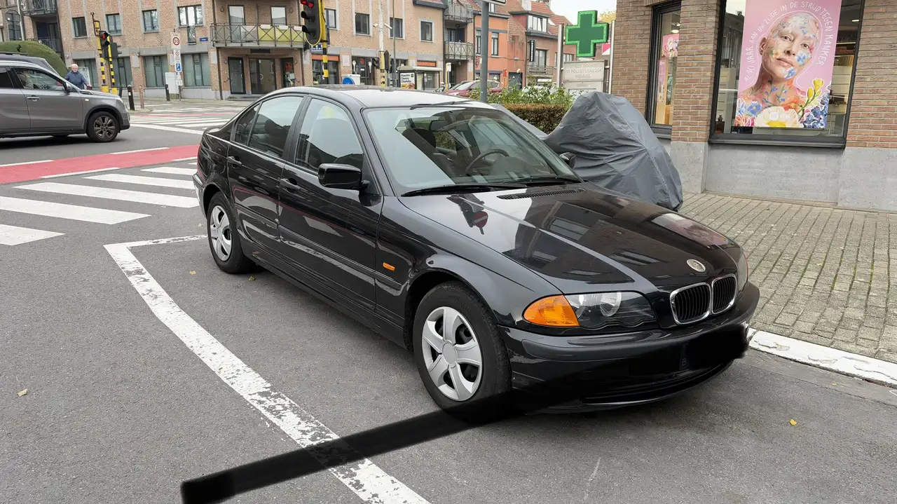 BMW 318