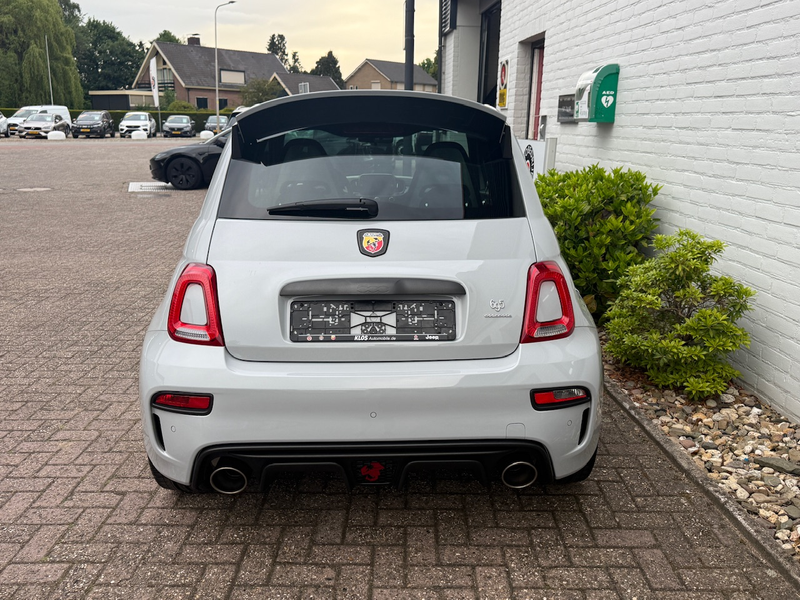 Abarth 695 Essesse/ Sperdifferentieel/ Carbon pakket/ Akrapov — photo 7