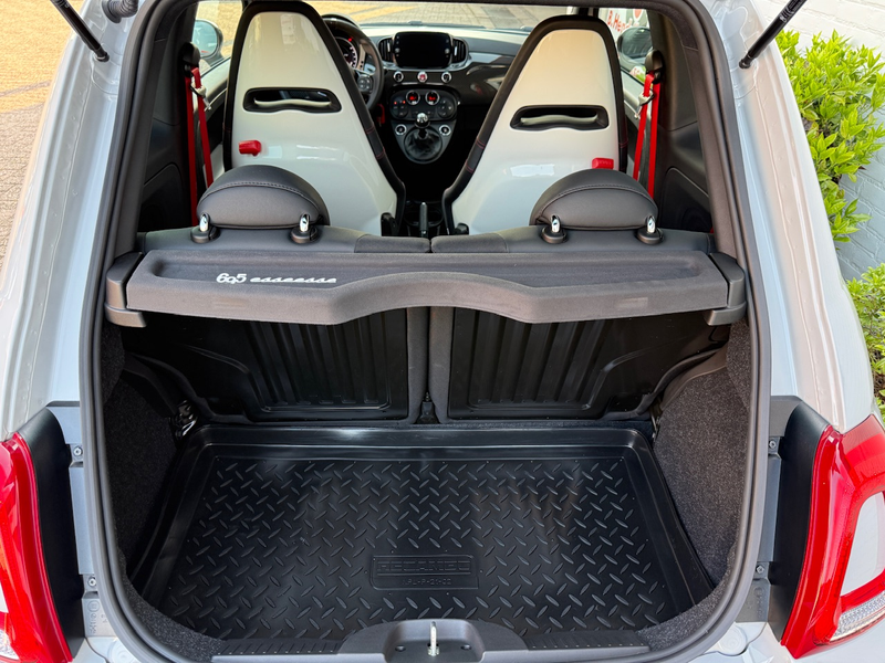 Abarth 695 Essesse/ Sperdifferentieel/ Carbon pakket/ Akrapov — photo 11
