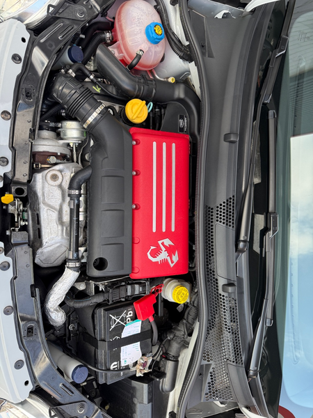 Abarth 695 Essesse/ Sperdifferentieel/ Carbon pakket/ Akrapov — photo 34