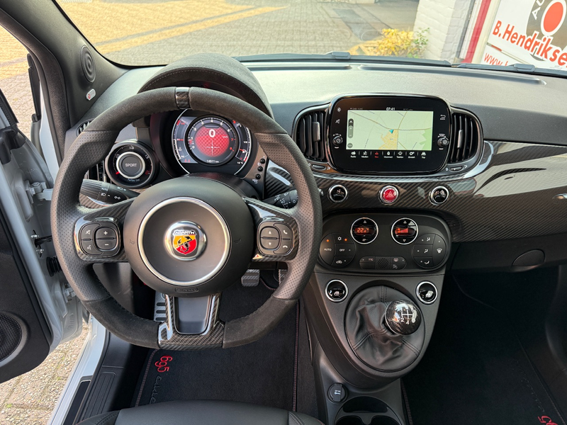 Abarth 695 Essesse/ Sperdifferentieel/ Carbon pakket/ Akrapov — photo 15