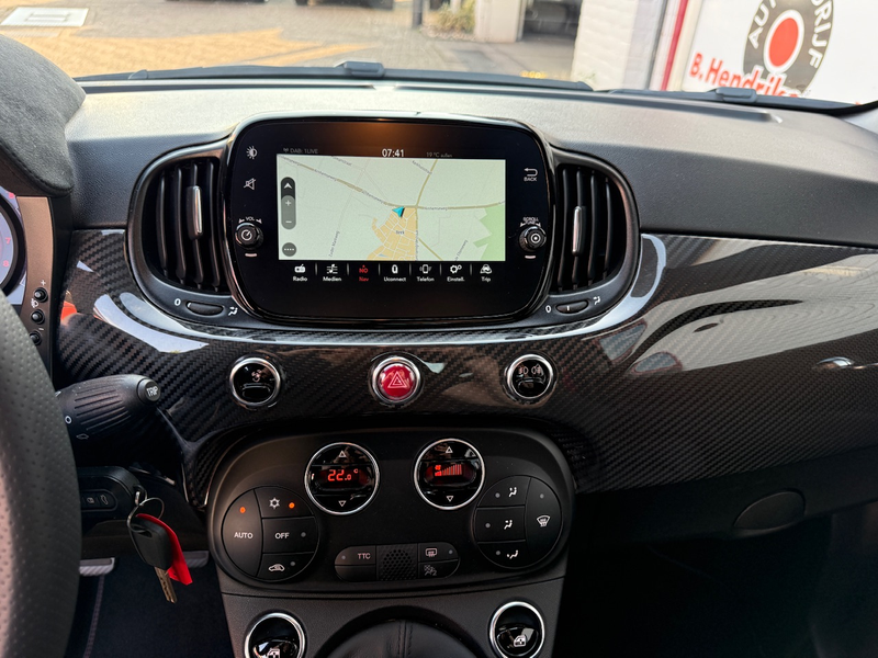 Abarth 695 Essesse/ Sperdifferentieel/ Carbon pakket/ Akrapov — photo 18