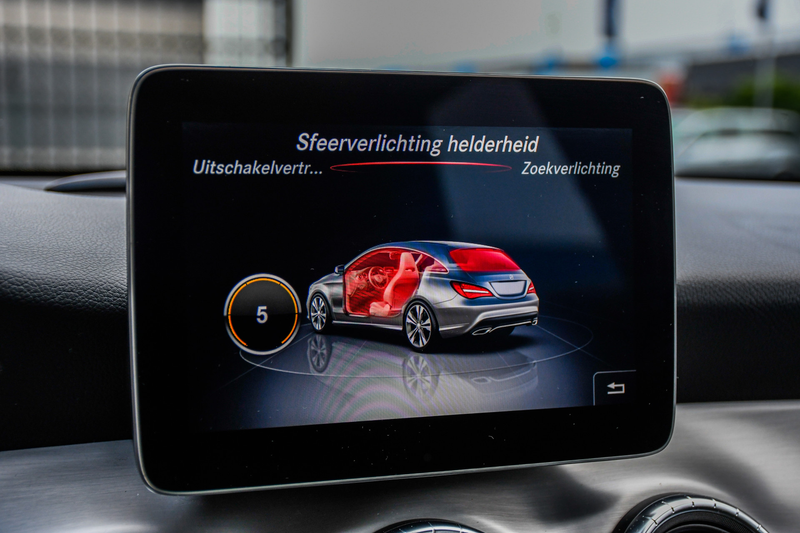 Mercedes-Benz CLA 180 Shooting Brake Business Solution AMG — photo 14