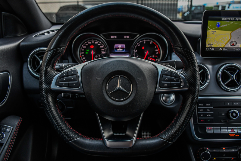 Mercedes-Benz CLA 180 Shooting Brake Business Solution AMG — photo 7