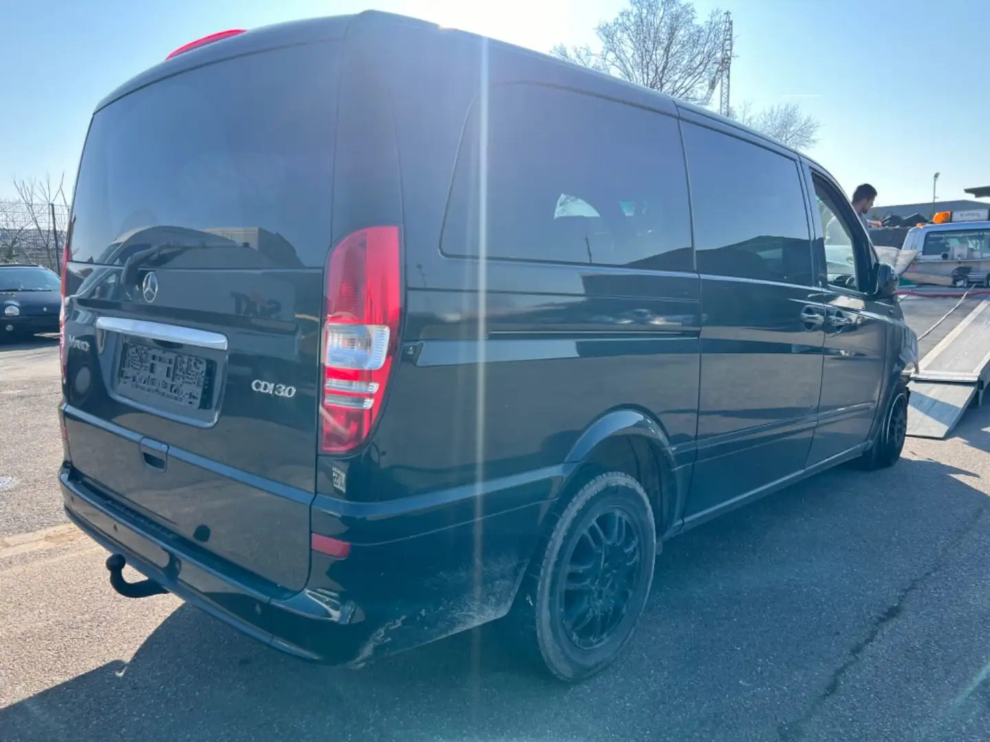 Mercedes-Benz Viano 3.0 CDI Ambiente Edition lang/Brandschaden Černá - 2