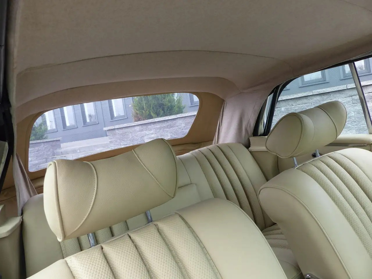 Mercedes-Benz 280 SE 3,5 Cabriolet Conversion, foto 10
