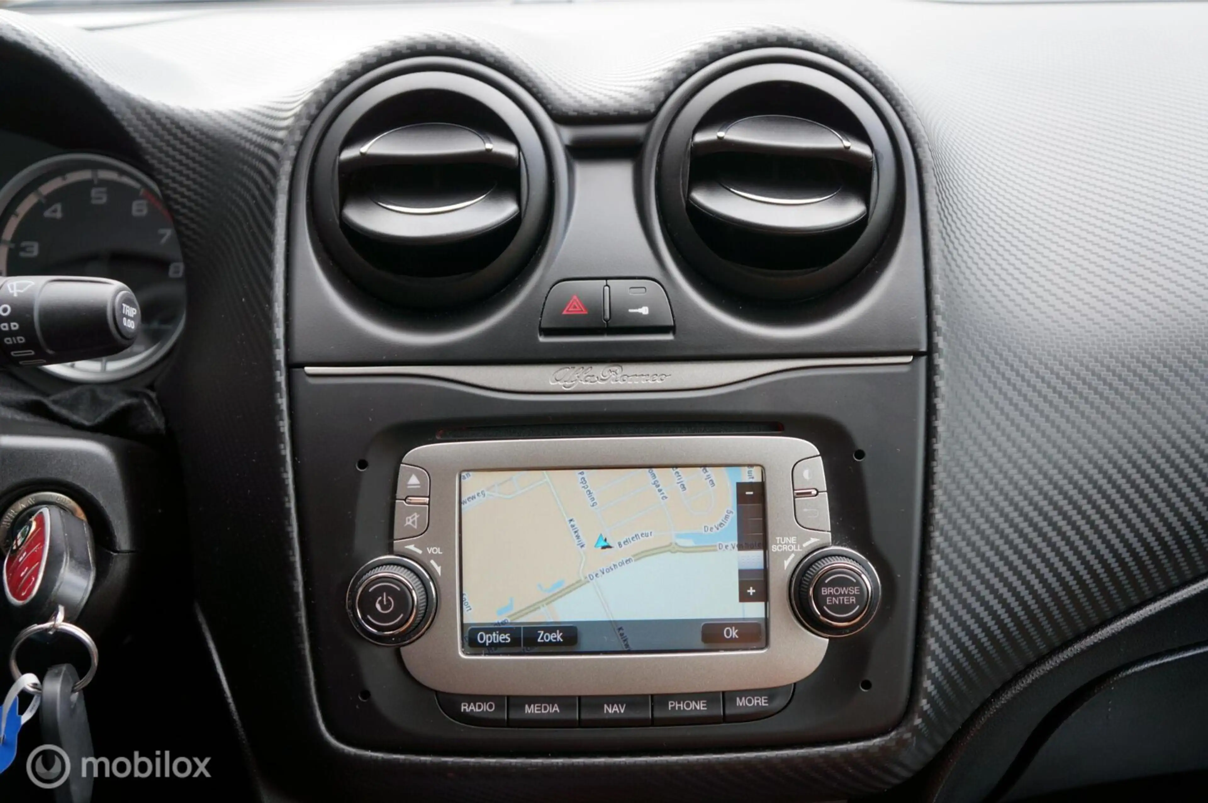 Alfa Romeo MiTo 0.9 TwinAir Turbo Exclusivo Leder Navi Cruis — photo 19
