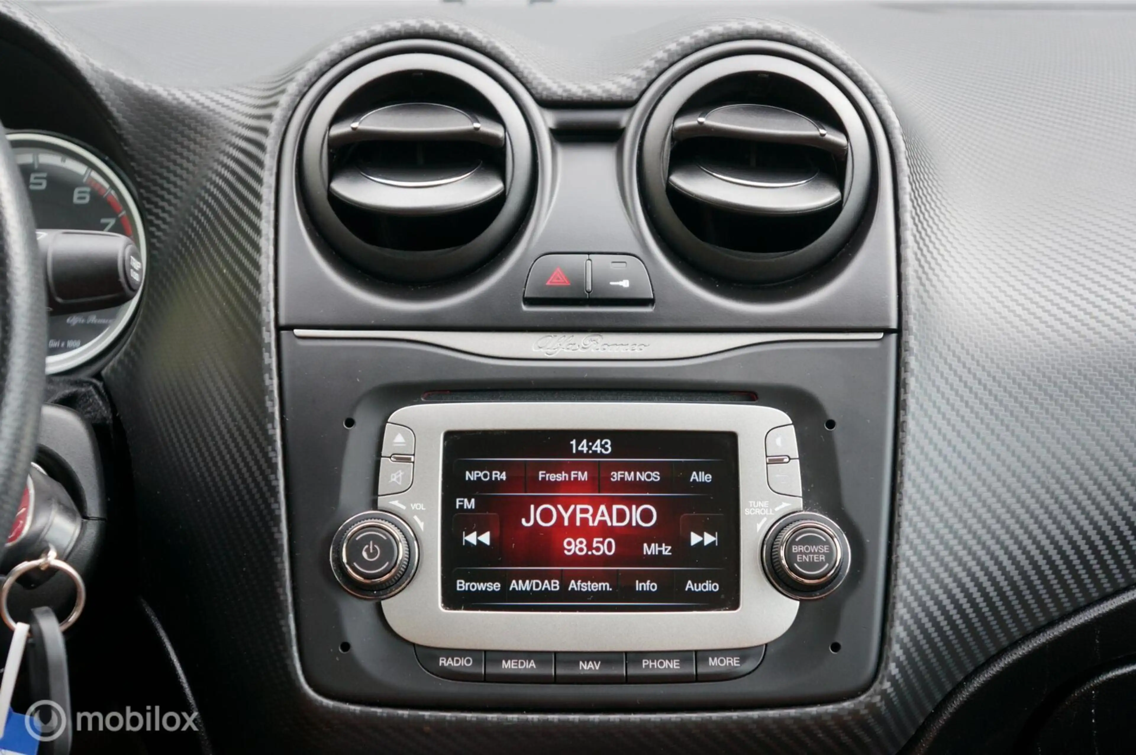 Alfa Romeo MiTo 0.9 TwinAir Turbo Exclusivo Leder Navi Cruis — photo 21