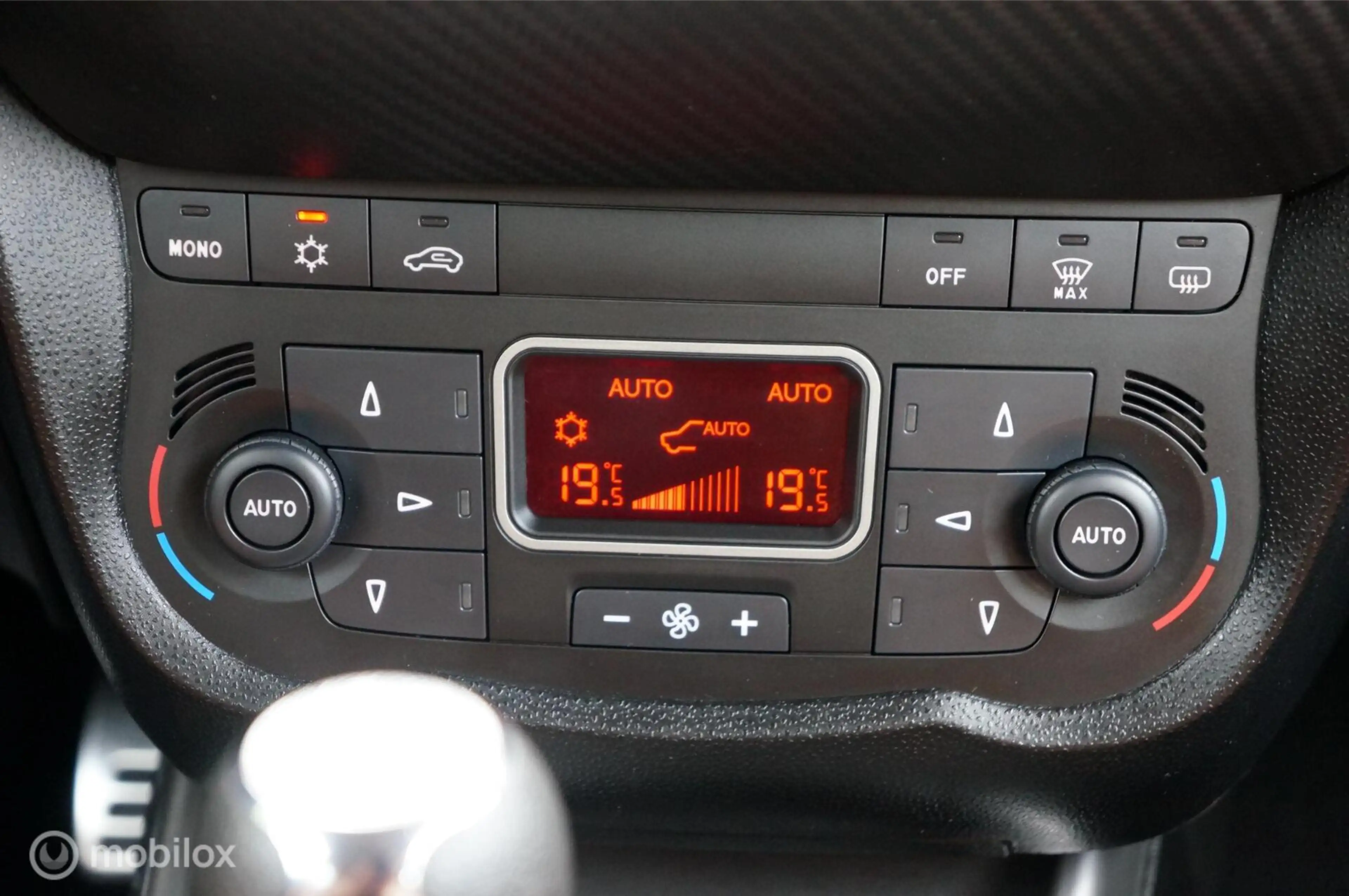 Alfa Romeo MiTo 0.9 TwinAir Turbo Exclusivo Leder Navi Cruis — photo 14