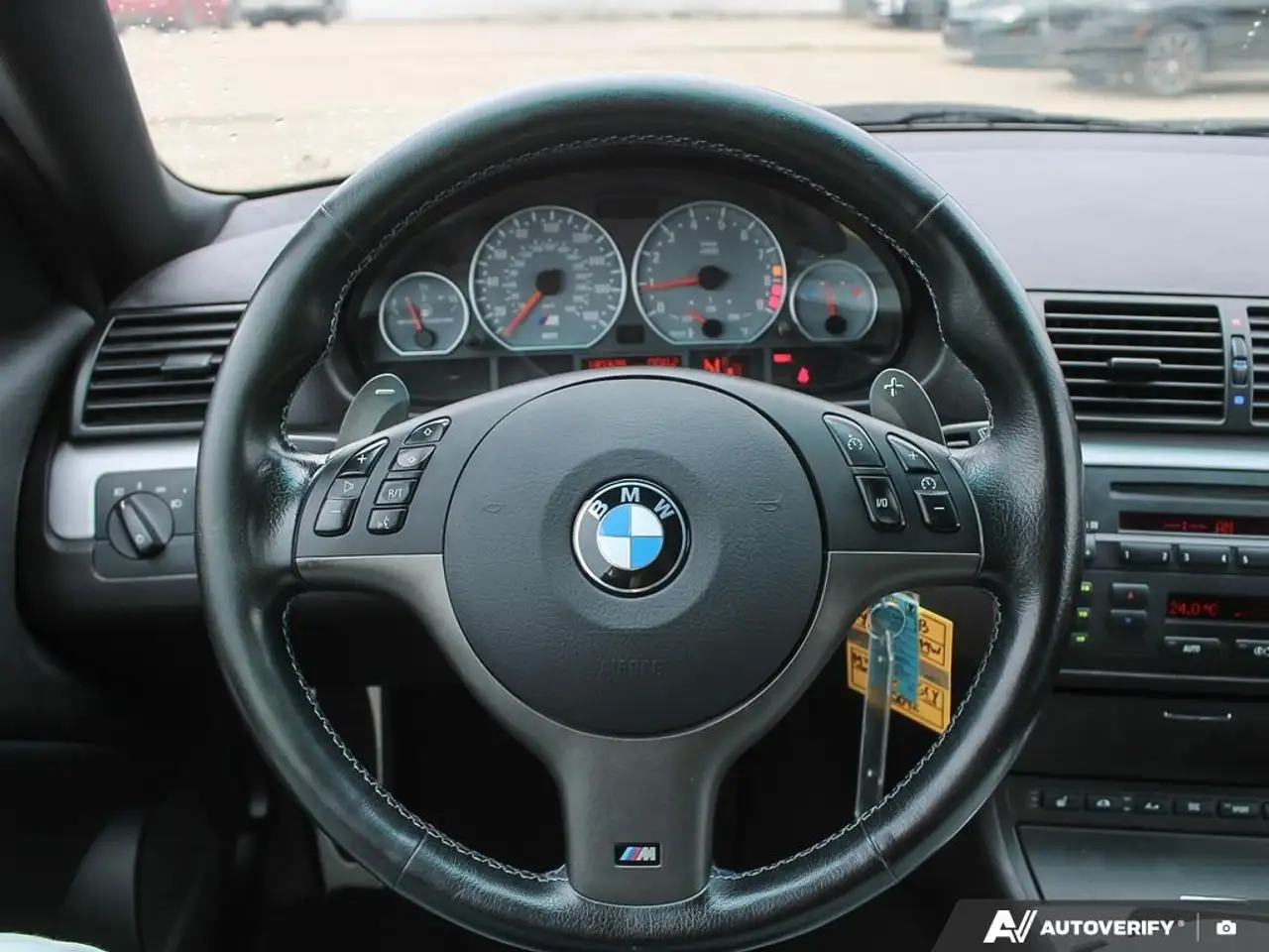 BMW 3 Series снимка BMW 3 Series