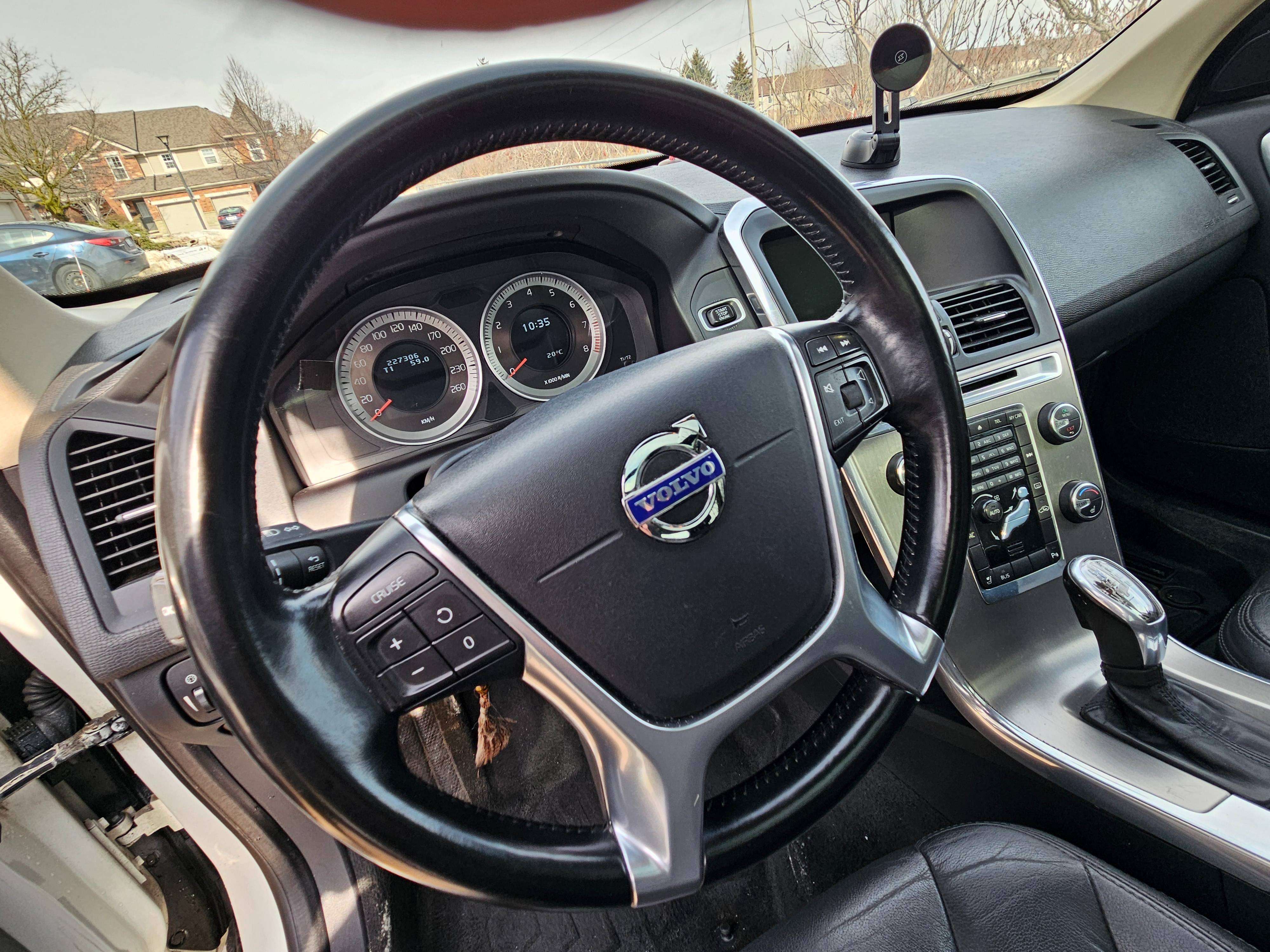 2013 Volvo XC60 T6 alt 4
