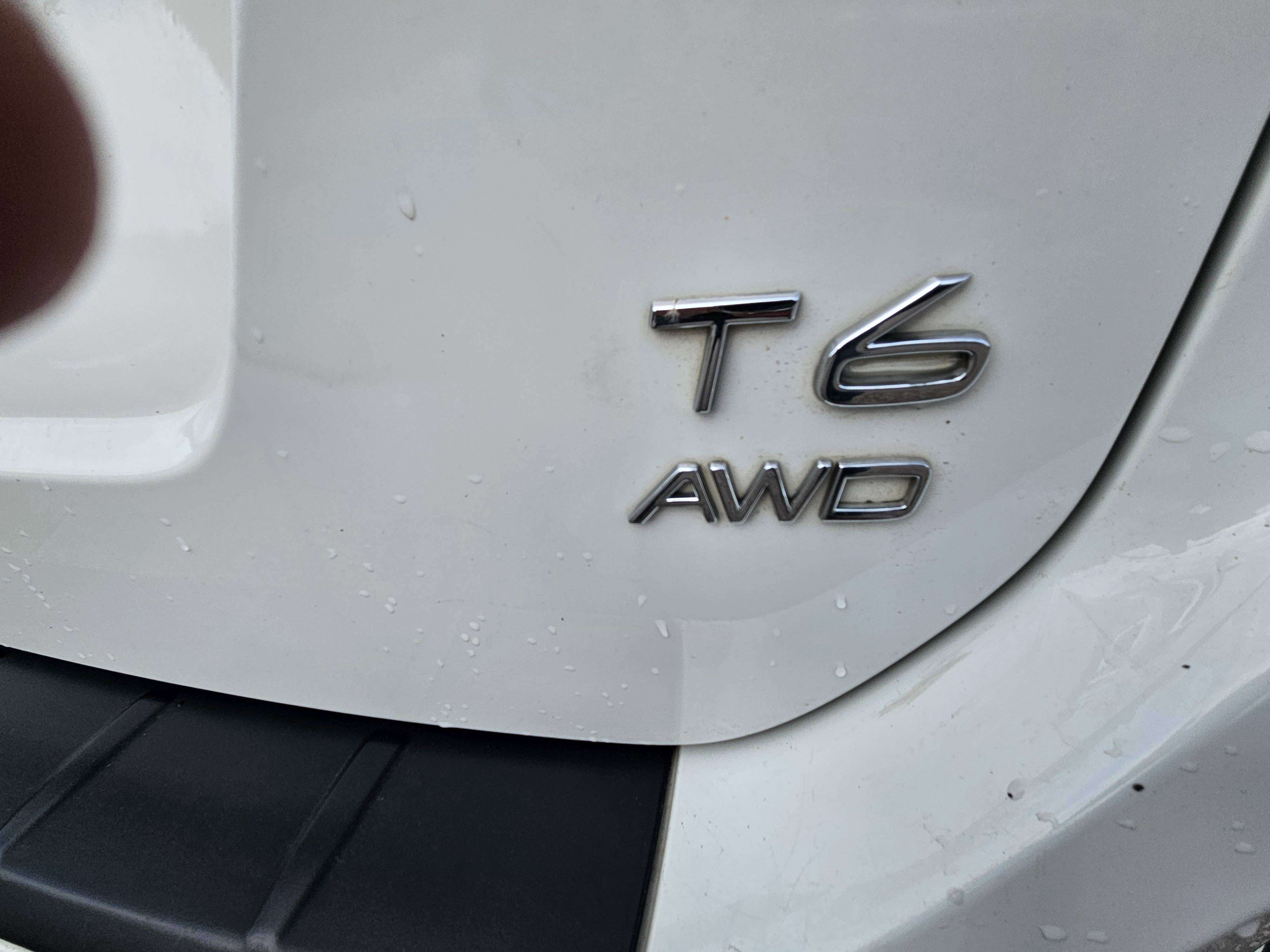 2013 Volvo XC60 T6 thumb 9